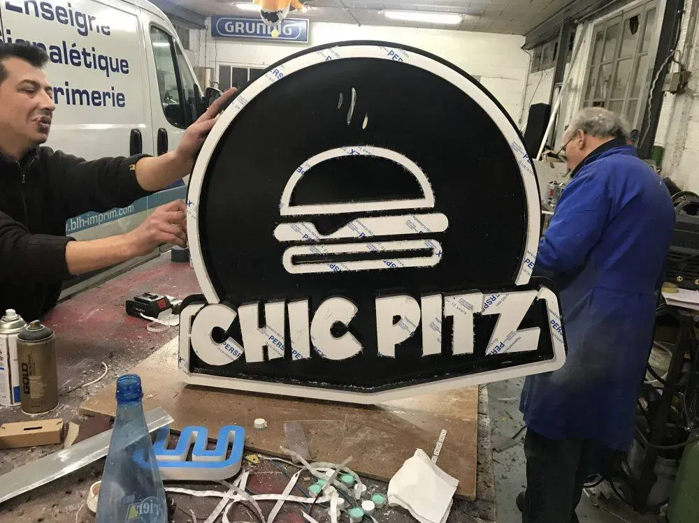 Anneaux publicitaires près de Argenteuil