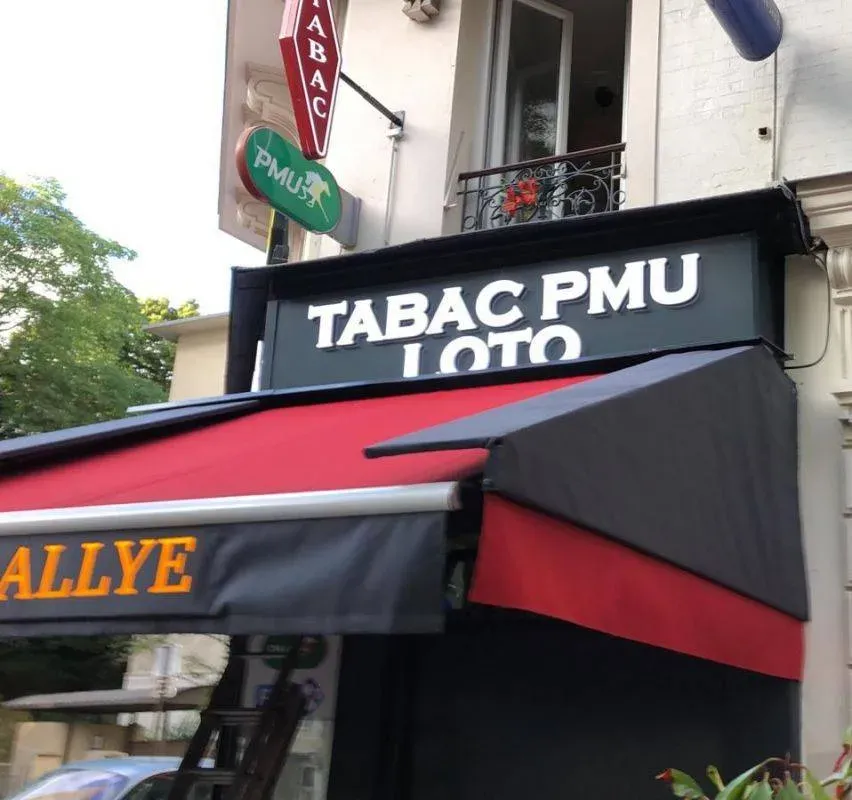 enseignes magasins et restaurants (145)