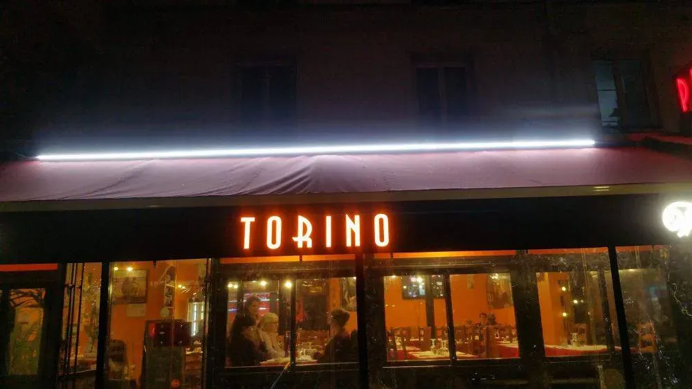 enseignes magasins et restaurants (116)