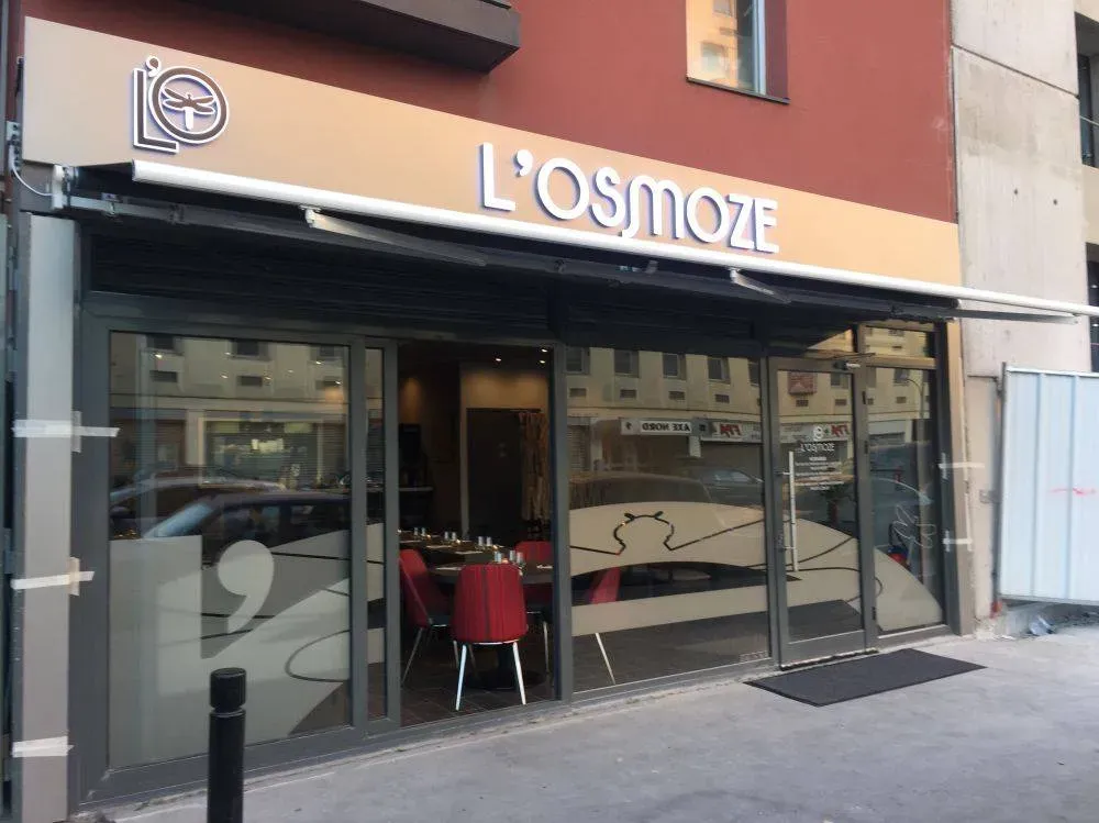 enseignes magasins et restaurants (163)