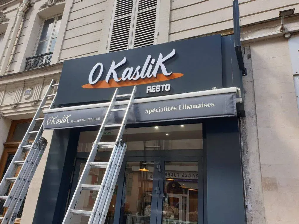 enseignes magasins et restaurants (172)