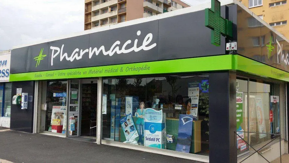 enseignes magasins et restaurants (85)