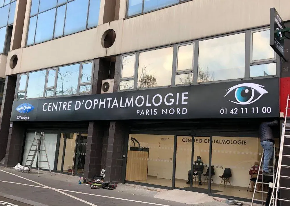 enseignes magasins et restaurants (152)