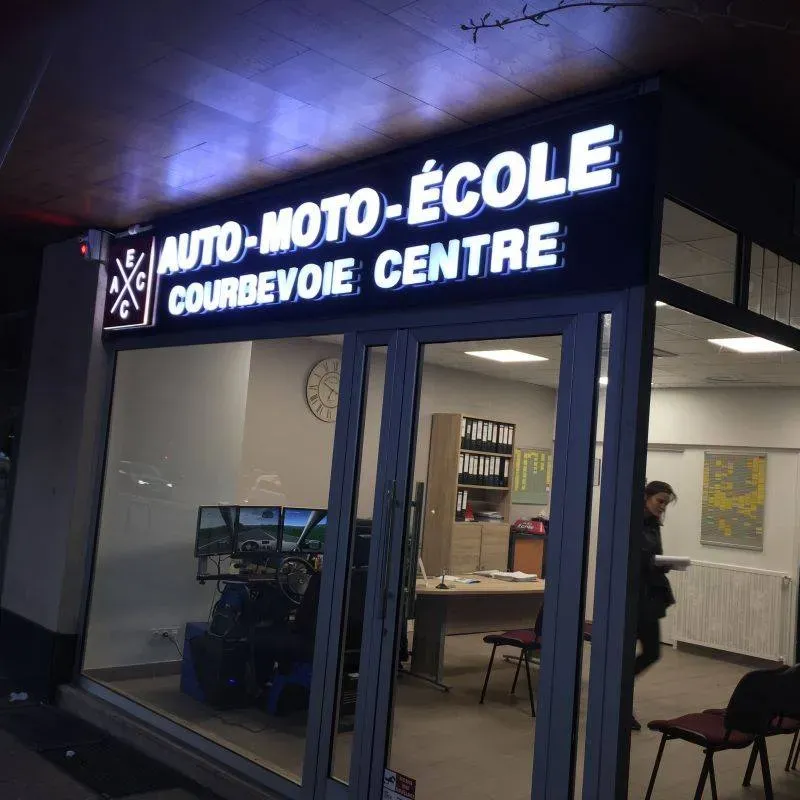 enseignes magasins et restaurants (139)