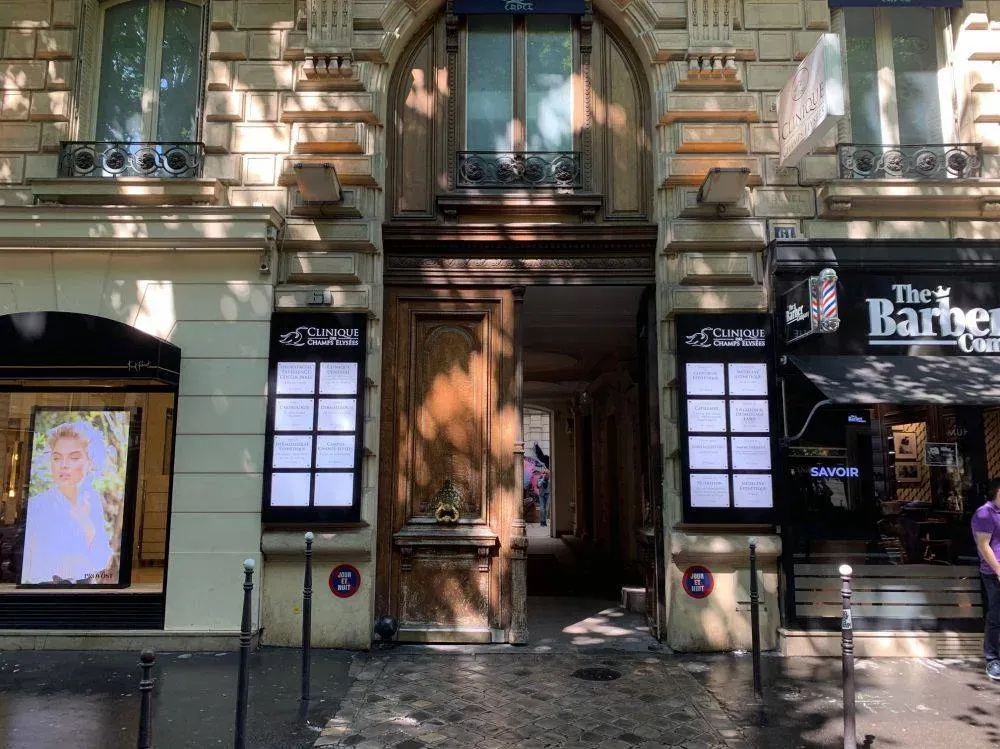 enseignes magasins et restaurants (186)