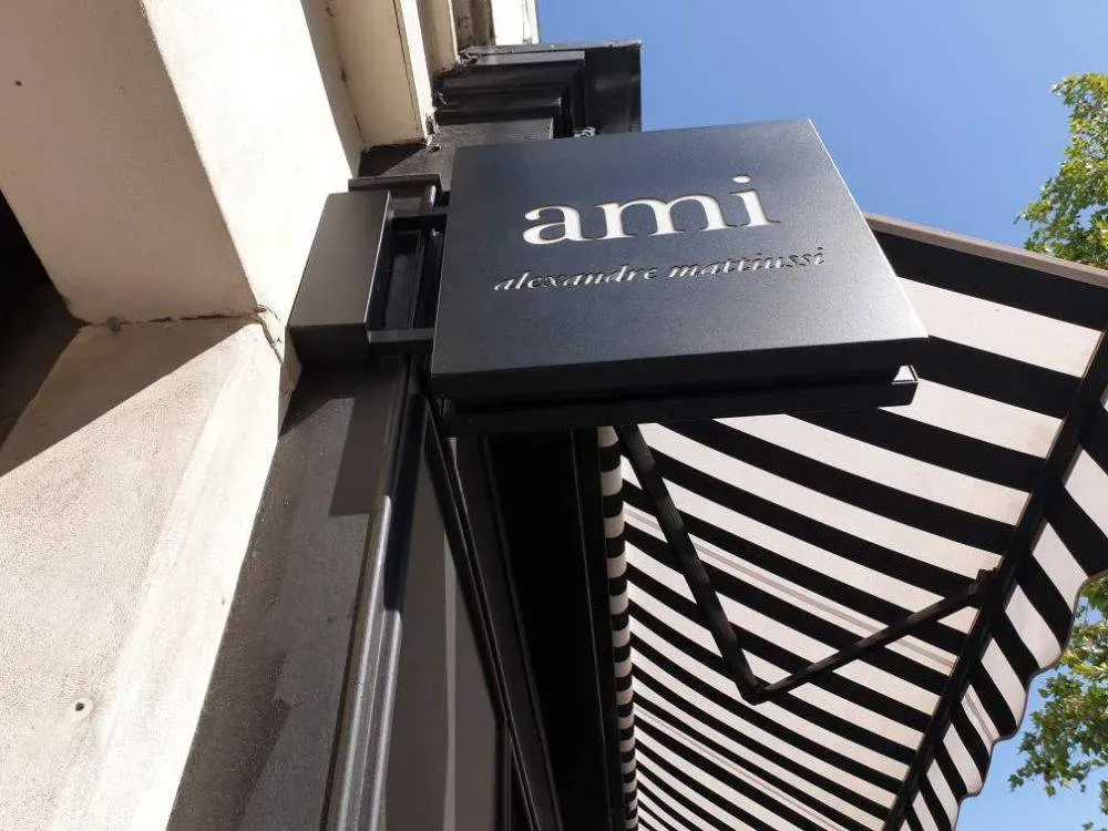 enseignes magasins et restaurants (228)