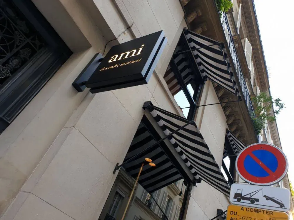 enseignes magasins et restaurants (229)