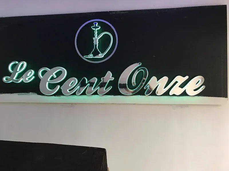 enseignes magasins et restaurants (45)